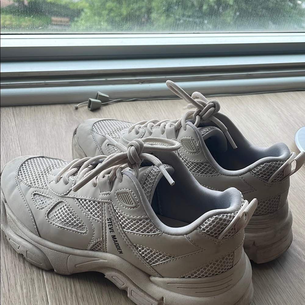 Steve Madden Cream Sneakers
